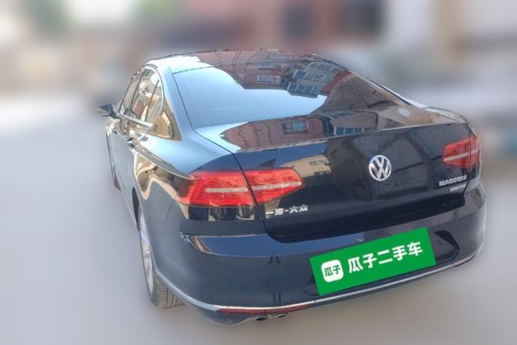 Used Volkswagen Magotan 2017 330TSI DSG Leading Model Rear Left 45 Deg