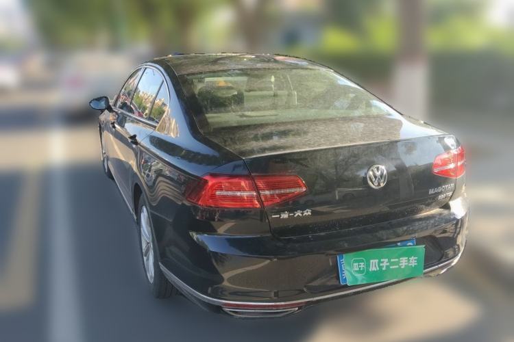 Used Volkswagen Magotan 2017 330TSI DSG Luxury Model Rear Left 45 Deg