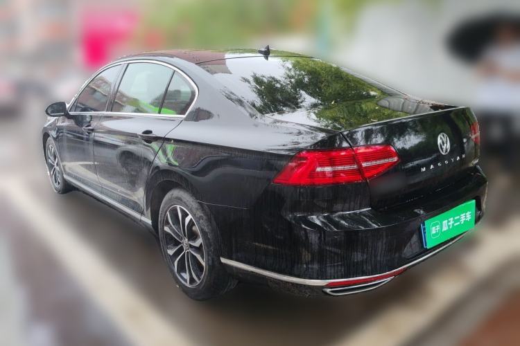 Used Volkswagen Magotan 2017 330TSI DSG Luxury Model Rear Left 45 Deg