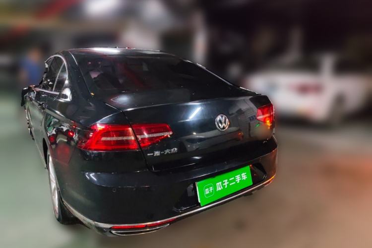 Used Volkswagen Magotan 2017 330TSI DSG Luxury Model Rear Left 45 Deg