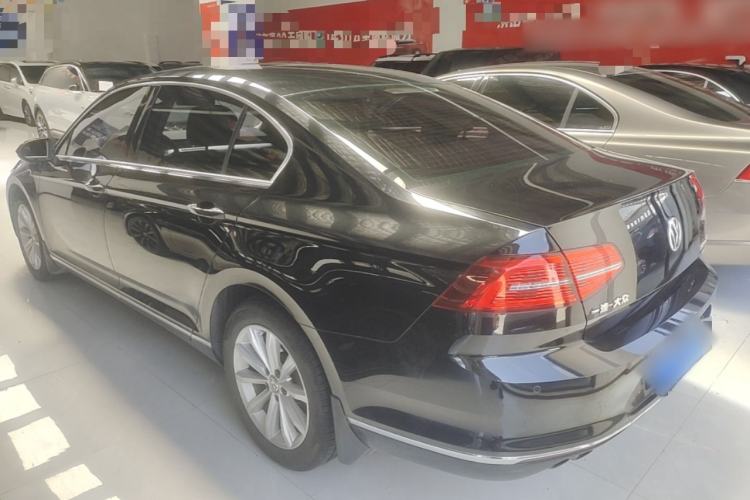 Used Volkswagen Magotan 2017 330TSI DSG Leading Model Rear Left 45 Deg