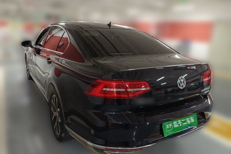 Used Volkswagen Magotan 2017 330TSI DSG Luxury Model Rear Left 45 Deg