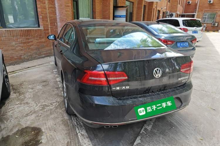 Used Volkswagen Magotan 2017 330TSI DSG Leading Model Rear Left 45 Deg