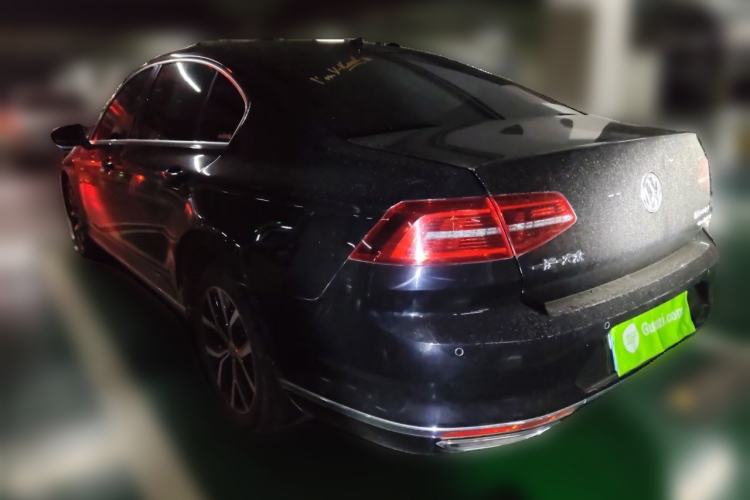 Used Volkswagen Magotan 2017 330TSI DSG Luxury Model Rear Left 45 Deg