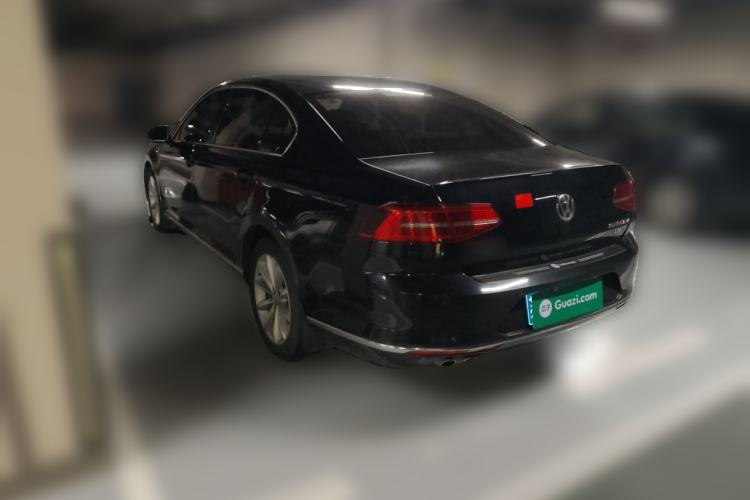 Used Volkswagen Magotan 2017 330TSI DSG Leading Model Rear Left 45 Deg