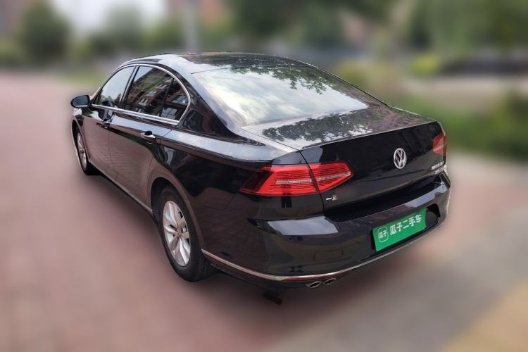 Used Volkswagen Magotan 2017 280TSI DSG Comfort Model Rear Left 45 Deg