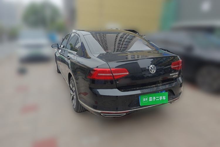 Used Volkswagen Magotan 2017 330TSI DSG Luxury Model Rear Left 45 Deg