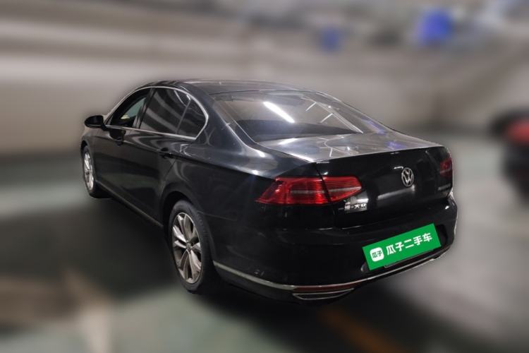 Used Volkswagen Magotan 2017 330TSI DSG Luxury Model Rear Left 45 Deg