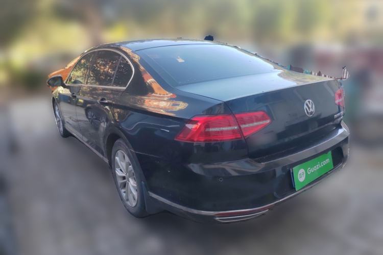 Used Volkswagen Magotan 2017 330TSI DSG Luxury Model Rear Left 45 Deg
