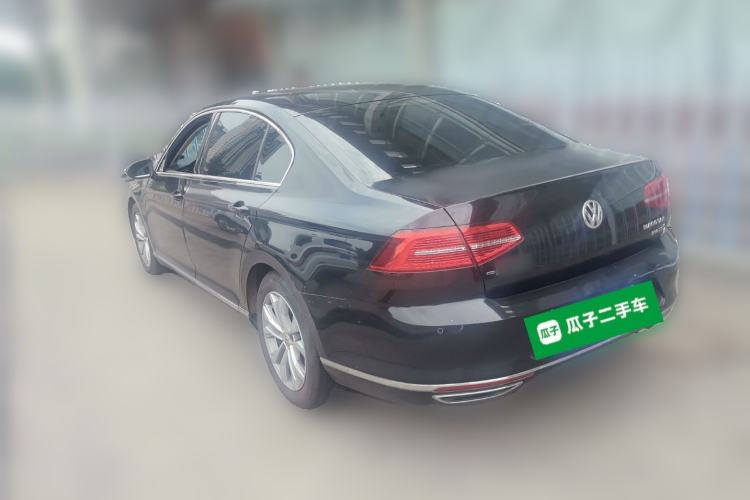 Used Volkswagen Magotan 2017 330TSI DSG Luxury Model Rear Left 45 Deg
