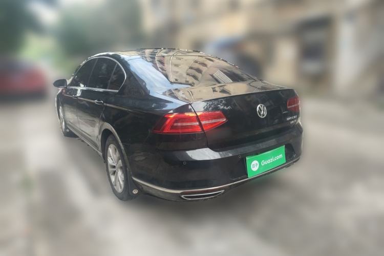 Used Volkswagen Magotan 2017 330TSI DSG Luxury Model Rear Left 45 Deg
