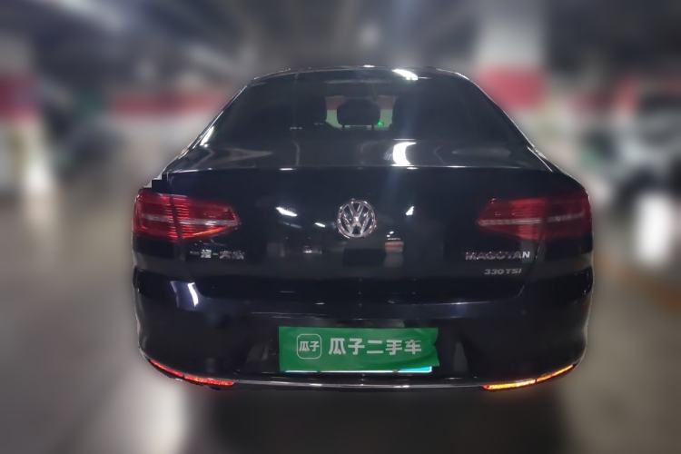 Used Volkswagen Magotan 2017 330TSI DSG Leading Model Rear