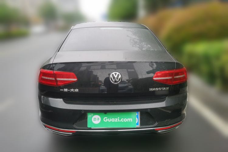 Used Volkswagen Magotan 2017 330TSI DSG Luxury Model Rear