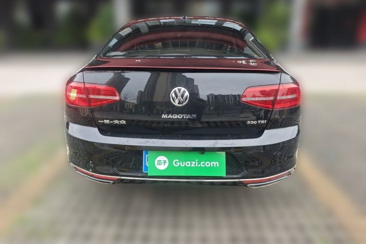 Used Volkswagen Magotan 2017 330TSI DSG Luxury Model Rear