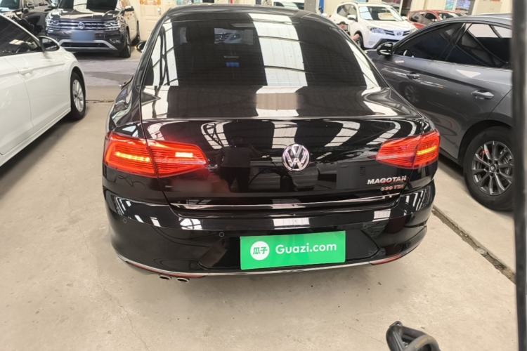 Used Volkswagen Magotan 2017 330TSI DSG Leading Model Rear
