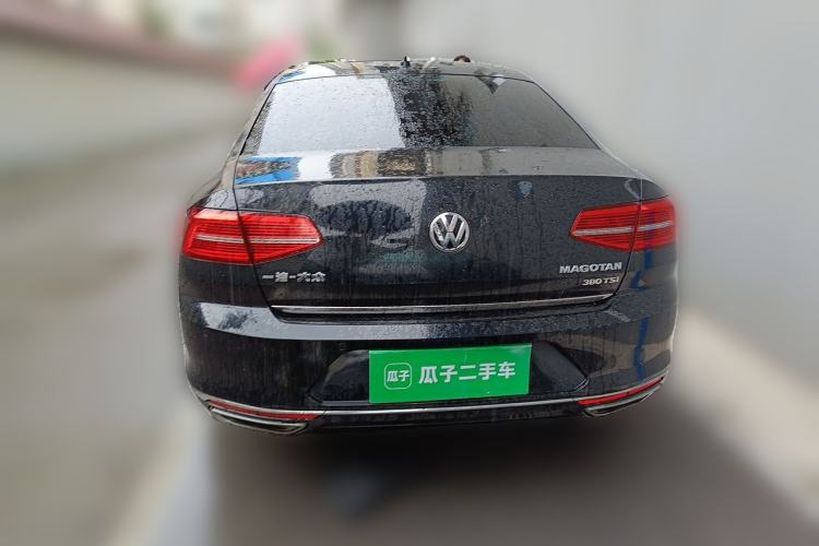 Used Volkswagen Magotan 2017 380TSI DSG Prestige Edition Rear
