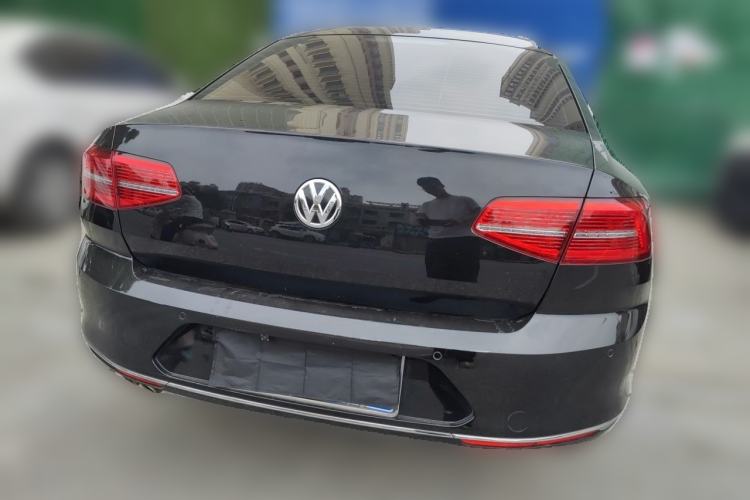 Used Volkswagen Magotan 2017 280TSI DSG Leading Edition Rear