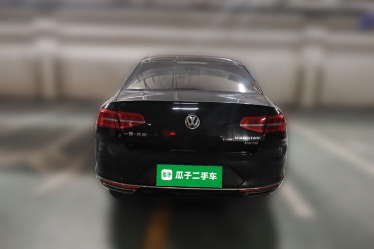Used Volkswagen Magotan 2017 330TSI DSG Luxury Model Rear