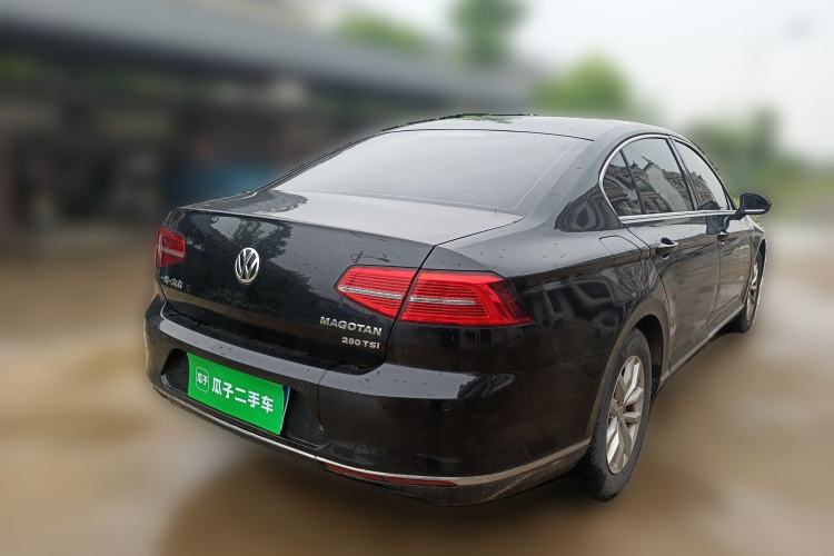 Used Volkswagen Magotan 2017 280TSI DSG Comfort Model Rear Right 45 Deg