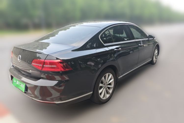 Used Volkswagen Magotan 2017 330TSI DSG Leading Model Rear Right 45 Deg