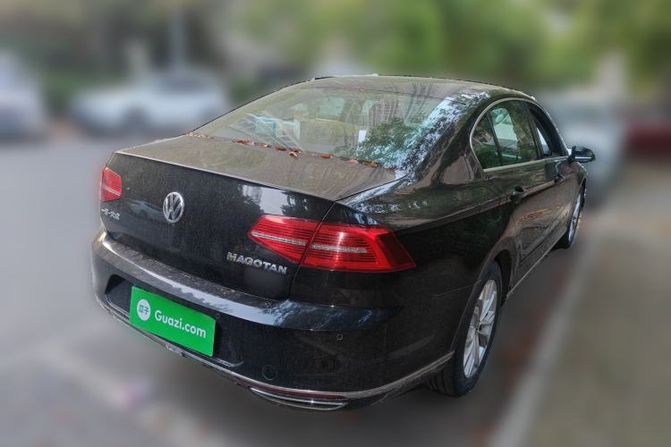 Used Volkswagen Magotan 2017 330TSI DSG Luxury Model Rear Right 45 Deg