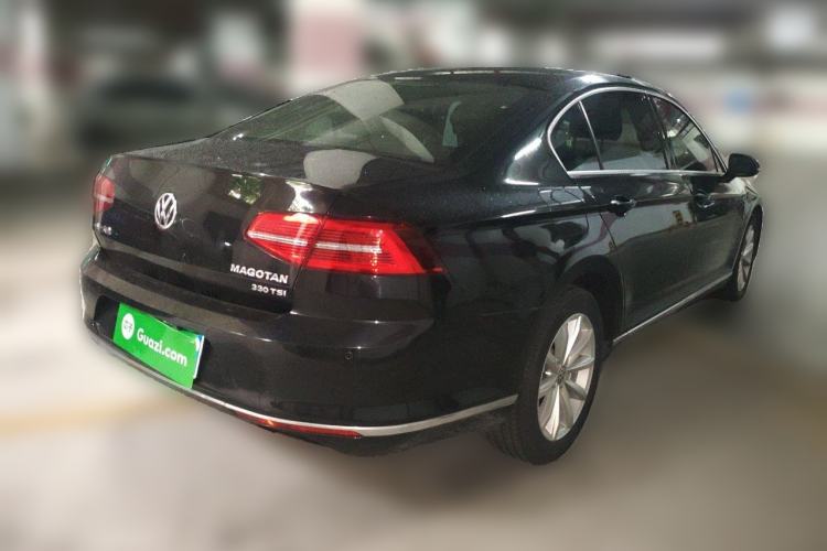 Used Volkswagen Magotan 2017 330TSI DSG Leading Model Rear Right 45 Deg