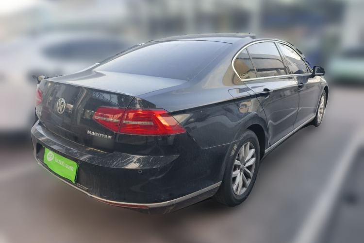 Used Volkswagen Magotan 2017 280TSI DSG Comfort Model Rear Right 45 Deg