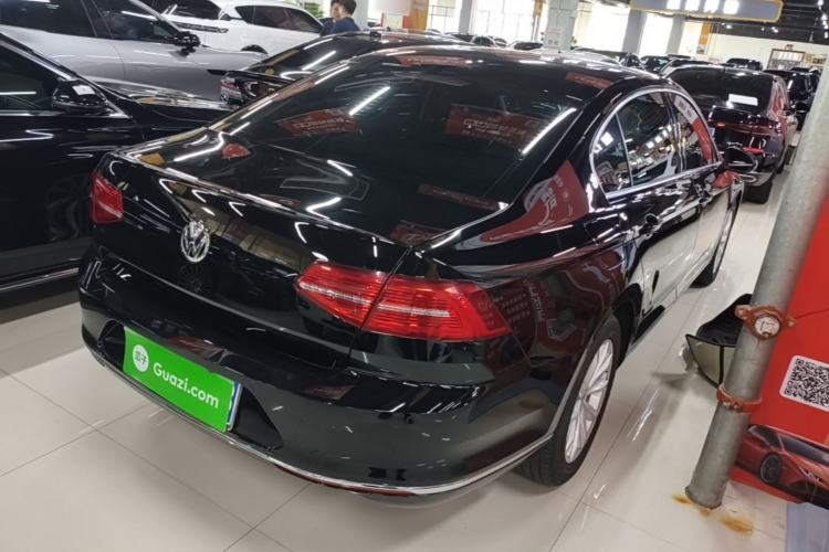Used Volkswagen Magotan 2017 330TSI DSG Leading Model Rear Right 45 Deg