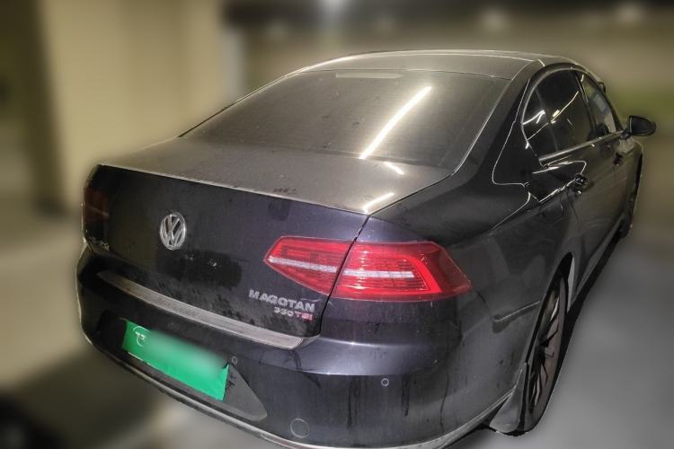 Used Volkswagen Magotan 2017 330TSI DSG Leading Model Rear Right 45 Deg