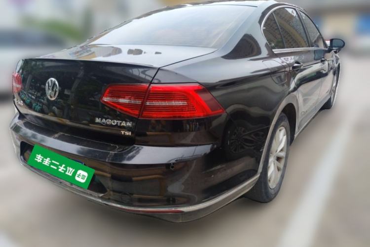 Used Volkswagen Magotan 2017 280TSI DSG Comfort Model Rear Right 45 Deg