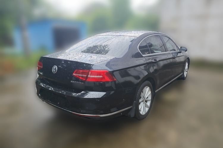 Used Volkswagen Magotan 2017 330TSI DSG Leading Model Rear Right 45 Deg
