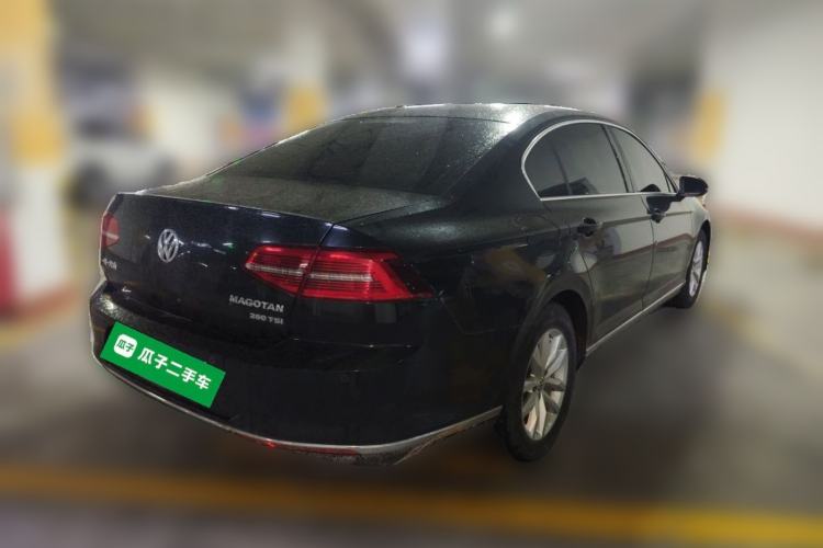 Used Volkswagen Magotan 2017 280TSI DSG Comfort Model Rear Right 45 Deg