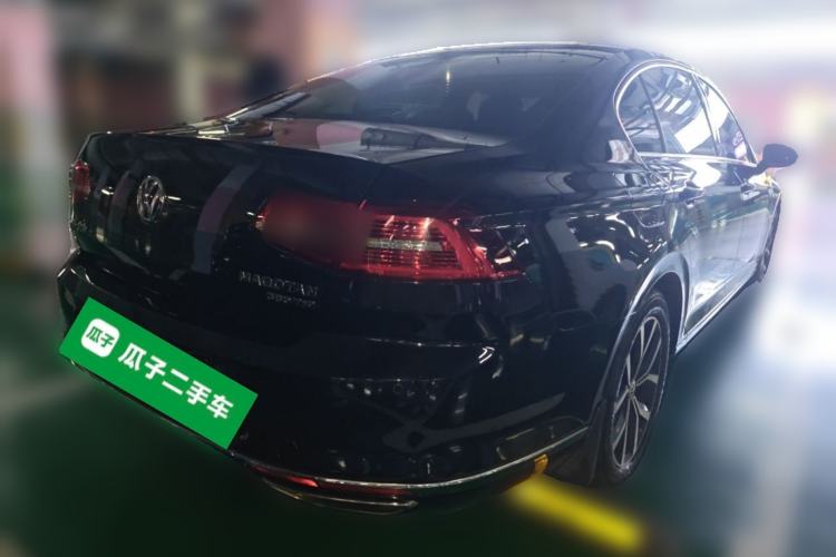 Used Volkswagen Magotan 2017 380TSI DSG Luxury Model Rear Right 45 Deg