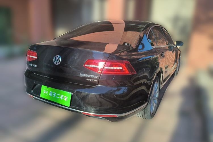 Used Volkswagen Magotan 2017 330TSI DSG Leading Model Rear Right 45 Deg