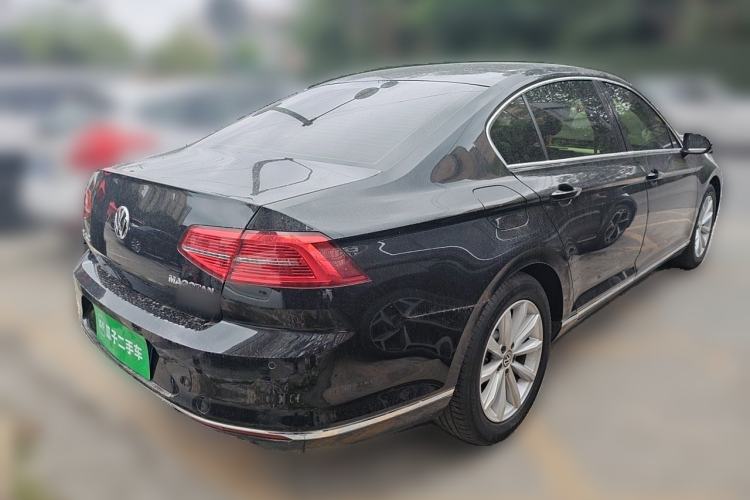 Used Volkswagen Magotan 2017 330TSI DSG Leading Model Rear Right 45 Deg