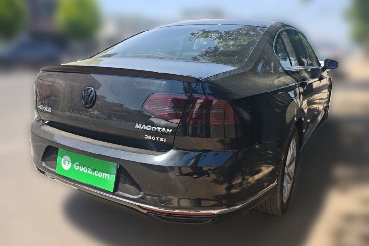 Used Volkswagen Magotan 2017 330TSI DSG Luxury Model Rear Right 45 Deg