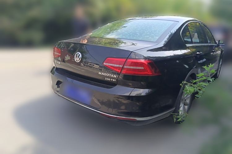 Used Volkswagen Magotan 2017 330TSI DSG Leading Model Rear Right 45 Deg