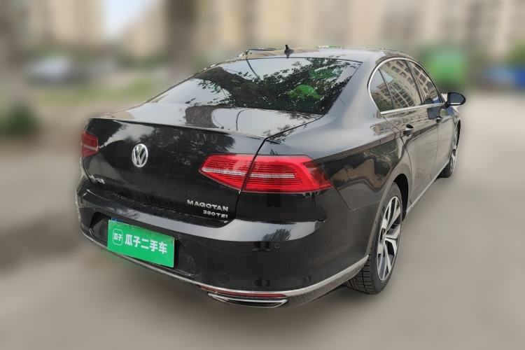 Used Volkswagen Magotan 2017 380TSI DSG Prestige Edition Rear Right 45 Deg