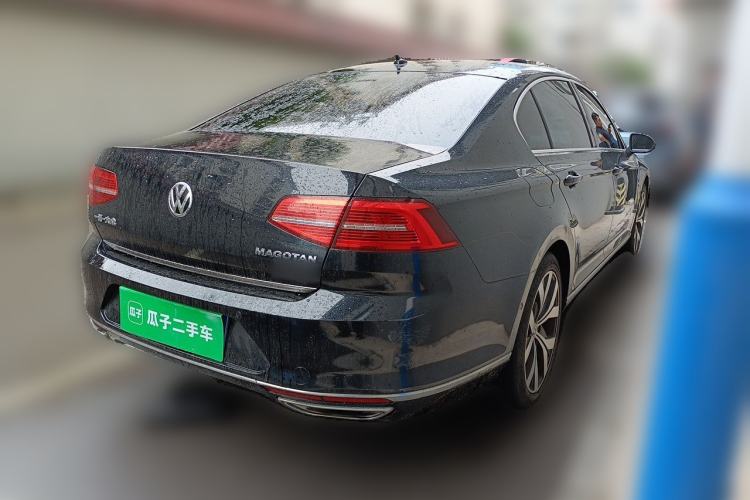 Used Volkswagen Magotan 2017 380TSI DSG Prestige Edition Rear Right 45 Deg