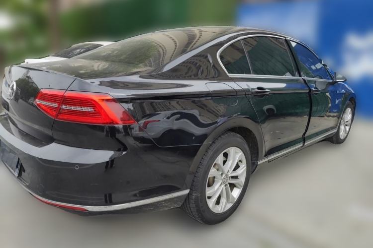 Used Volkswagen Magotan 2017 280TSI DSG Leading Edition Rear Right 45 Deg