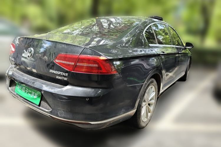 Used Volkswagen Magotan 2017 330TSI DSG Leading Model Rear Right 45 Deg