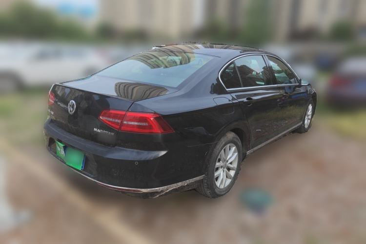 Used Volkswagen Magotan 2017 330TSI DSG Comfort Model Rear Right 45 Deg