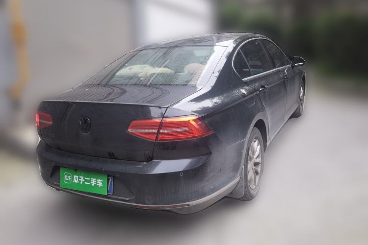 Used Volkswagen Magotan 2017 330TSI DSG Leading Model Rear Right 45 Deg