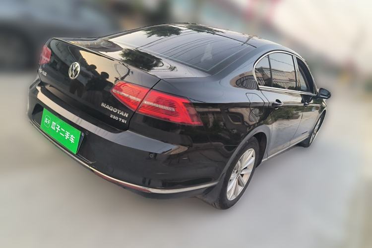 Used Volkswagen Magotan 2017 330TSI DSG Leading Model Rear Right 45 Deg
