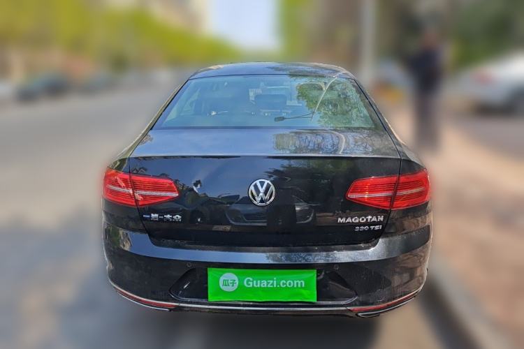 Used Volkswagen Magotan 2017 330TSI DSG Luxury Model Rear