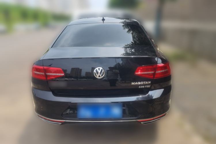 Used Volkswagen Magotan 2017 330TSI DSG Luxury Model Rear