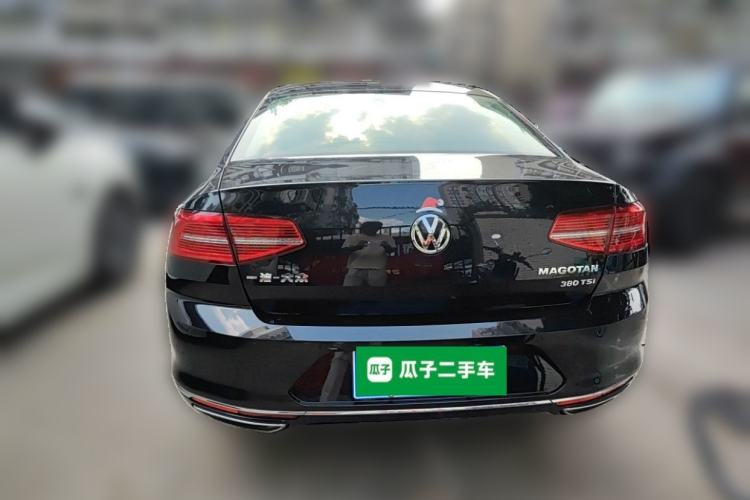 Used Volkswagen Magotan 2017 380TSI DSG Luxury Model Rear