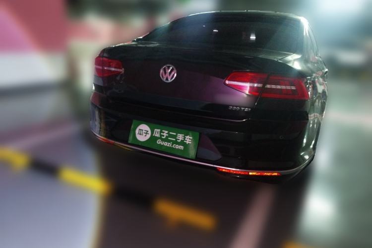 Used Volkswagen Magotan 2017 330TSI DSG Leading Model Rear