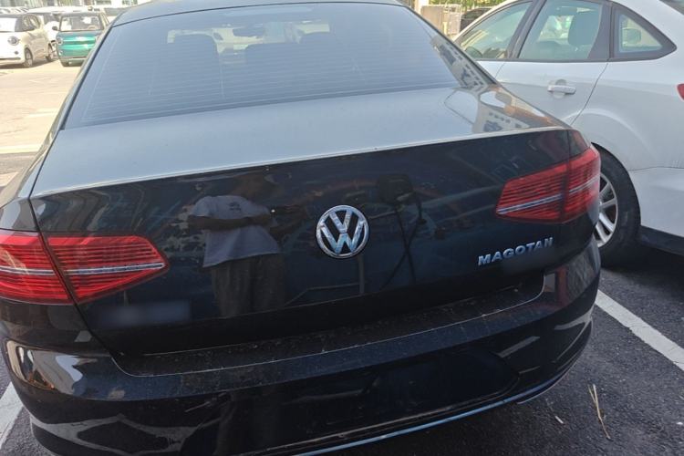 Used Volkswagen Magotan 2017 330TSI DSG Luxury Model Rear