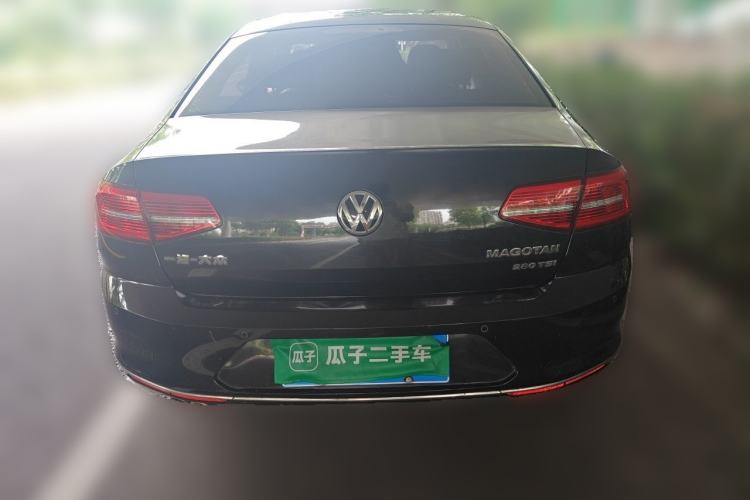 Used Volkswagen Magotan 2017 280TSI DSG Comfort Model Rear